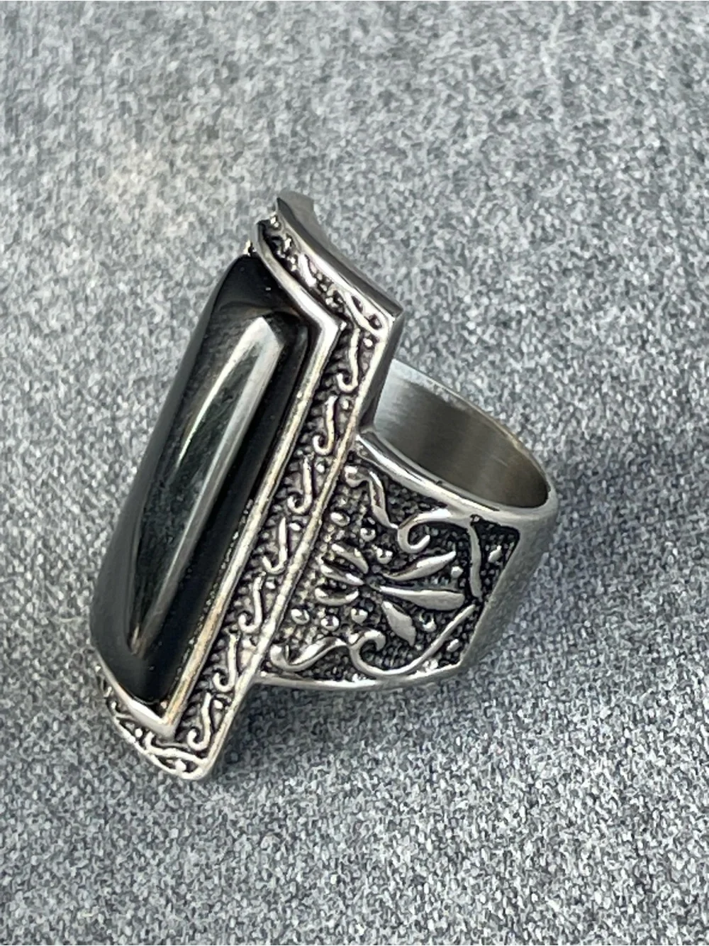 Black Silver large statement gothic ring Size 7.5